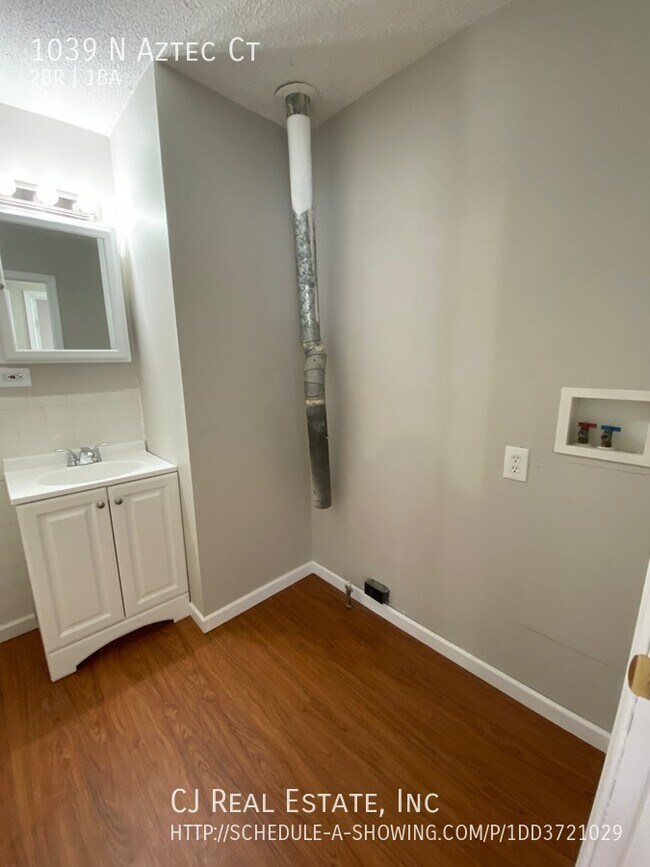 Foto del edificio - 1039 N Aztec Ct