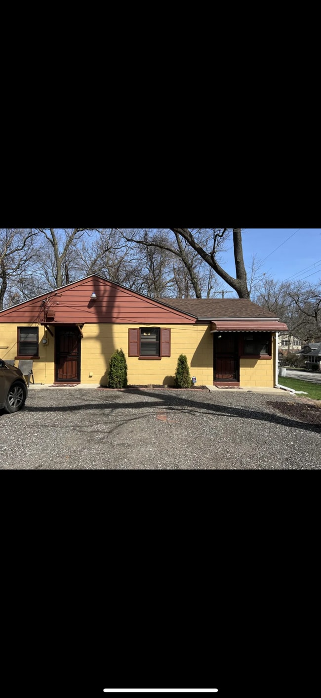 Building Photo - 234 N Hamilton St