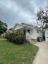 Building Photo - 634 Wilson St