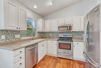 Building Photo - 16441 Martingale Dr