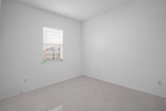Building Photo - 13710 Duro Blf Dr