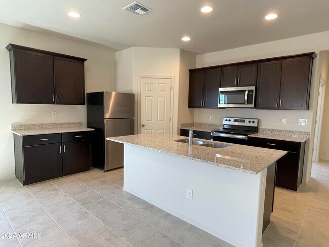Building Photo - 4819 S 109th Ave