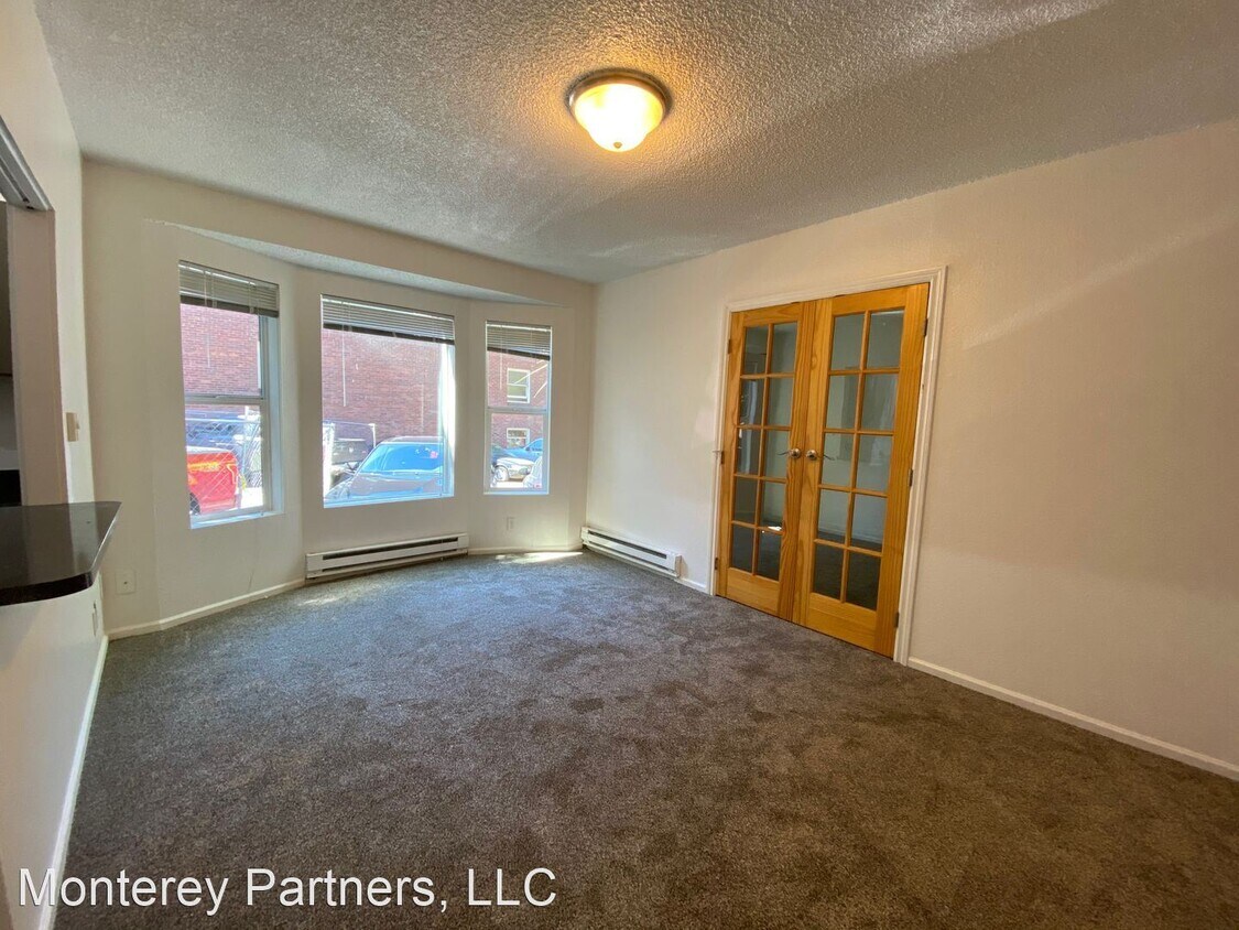 Primary Photo - 622 1st Ave W