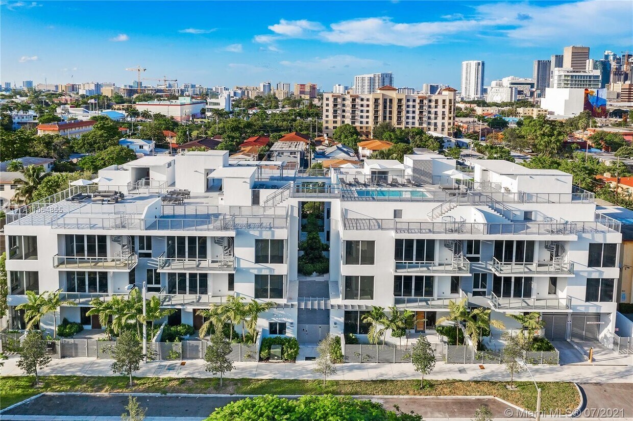 Foto principal - 529 SW 11th St