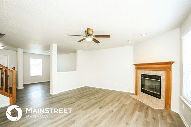 Foto del edificio - 5706 N Plymouth Ct