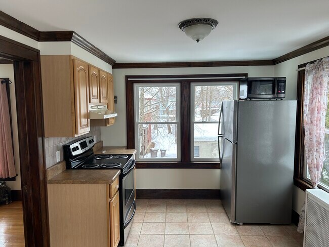 Foto del edificio - 414 Kenwood Ave