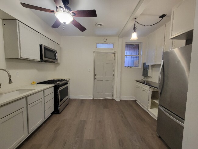 Building Photo - 3609 W Lexington St