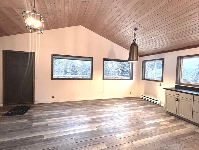 Foto del edificio - 1150 Hidden Ranch Rd