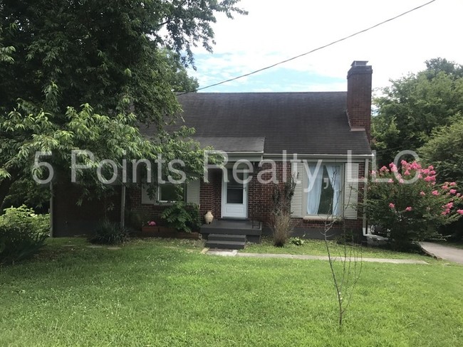 Building Photo - 601 Rosebank Ave
