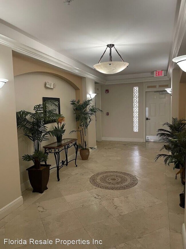 Foto del edificio - 2 br, 2 bath House - 1518 SW 50th St #204