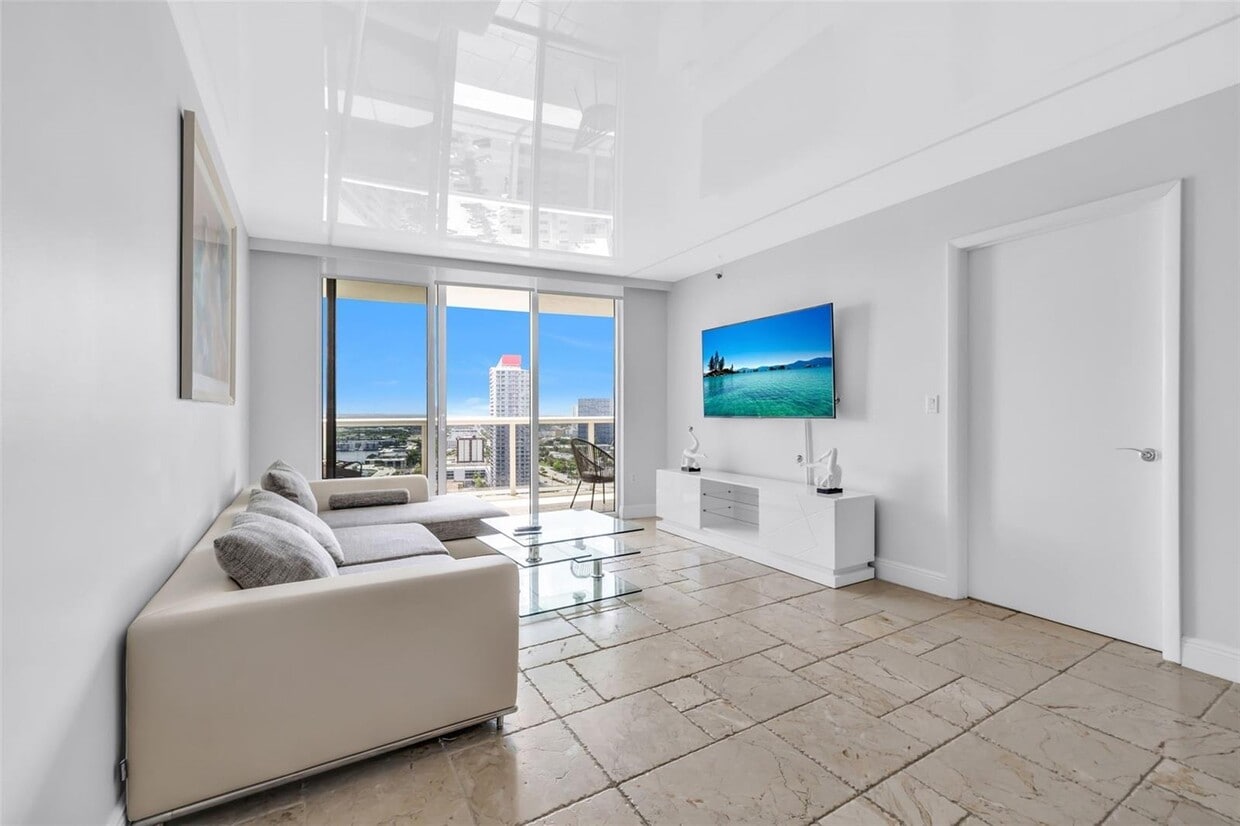 Foto principal - 1800 S Ocean Dr