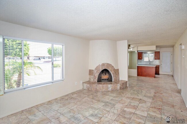 Foto del edificio - 2240 S Elks Ln