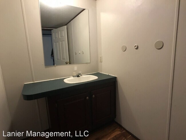 Foto del edificio - 2069 Grove Point Rd