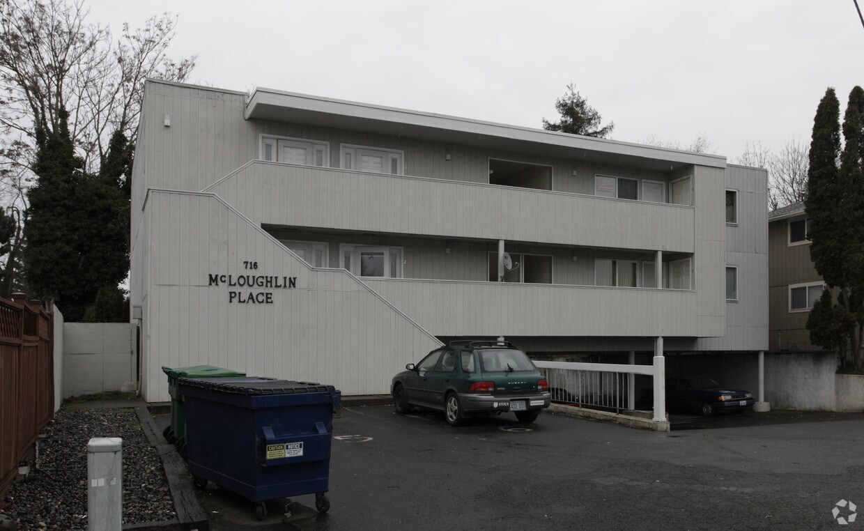 Primary Photo - 716 E McLoughlin Blvd