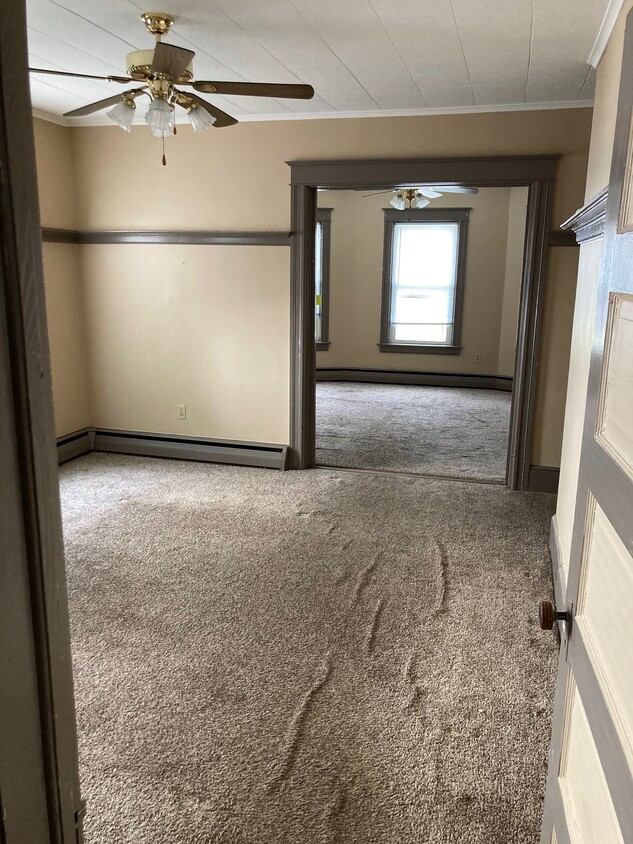 Family Room(s) - 12 Reade Plz