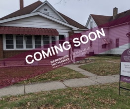 Building Photo - 2305 N 14th St