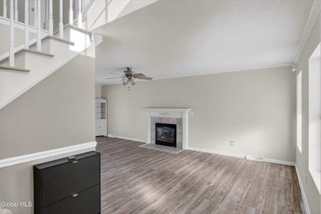 Building Photo - 3 David Ln