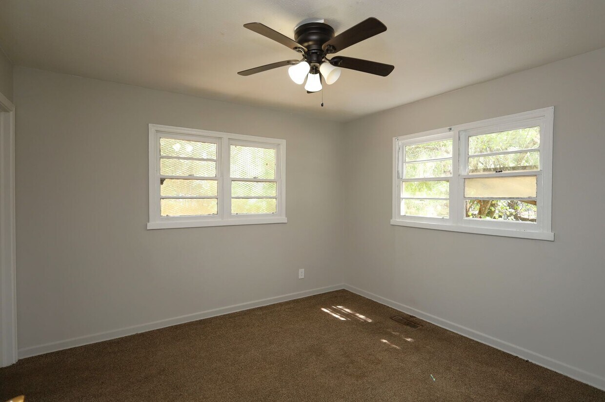 Foto del edificio - 604 E Brookwood Dr