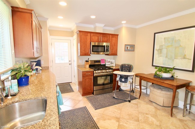 Building Photo - 2 br, 1 bath  - 25 York Rd