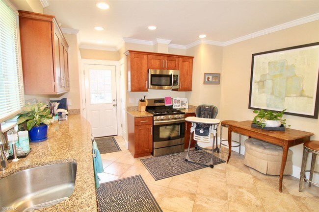 Foto del edificio - 2 br, 1 bath  - 25 York Rd