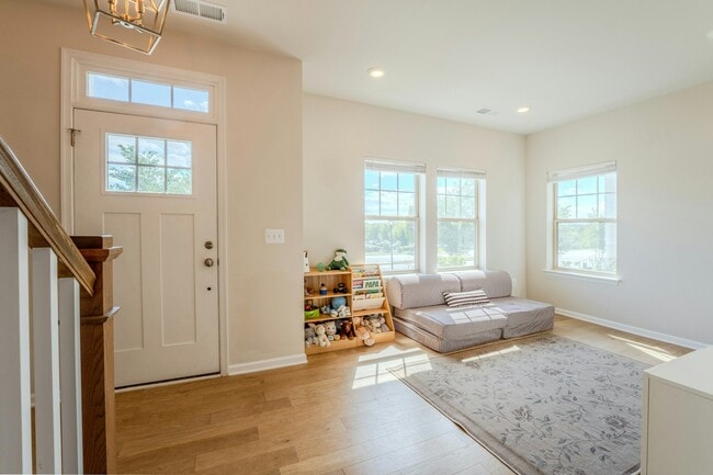 Foto del edificio - 813 Sawback Sq NE