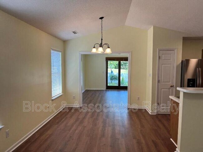 Foto del edificio - 939 Homestead Park Dr