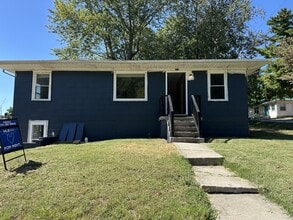 Building Photo - 414 Churchill Ct