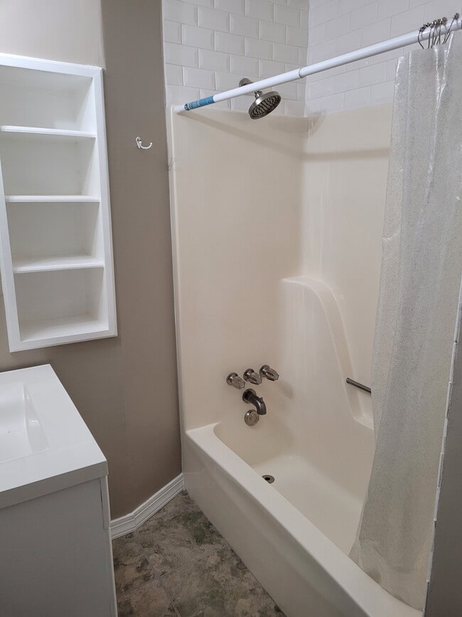 Building Photo - 967 Smoketree Dr