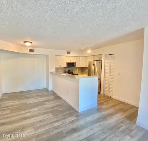 Foto del edificio - 2 br, 2 bath Condo - 2173 Renaissance Blvd...