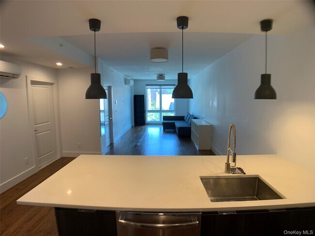 Foto del edificio - 109-19 72nd Rd