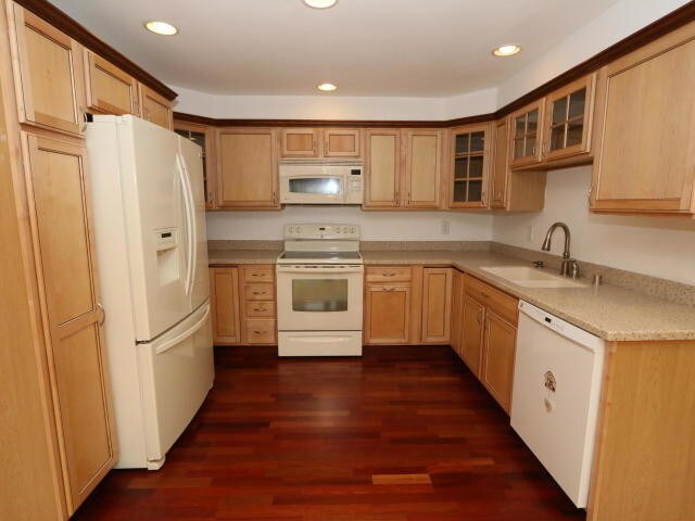 Building Photo - 24636 Coleman Circle