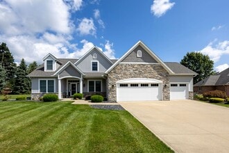 Building Photo - 2373 Canterbury Ln