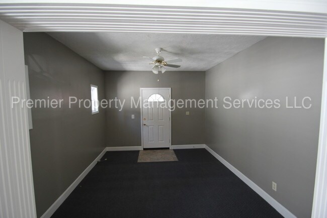 Foto del edificio - 2 bedroom close to UofL Campus