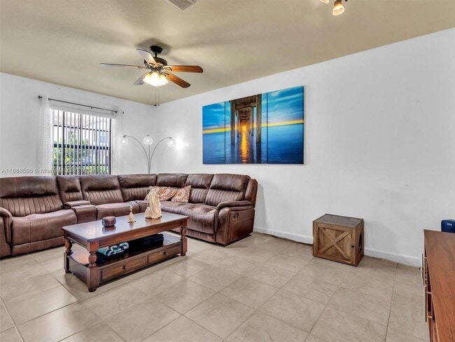 Foto del edificio - 8926 W 35th Ct