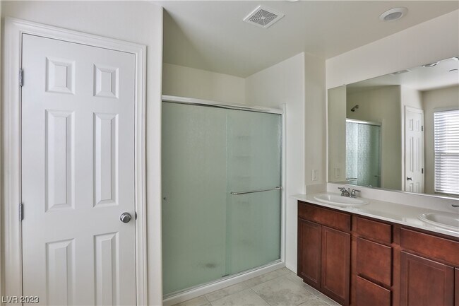 Building Photo - 3535 Serravalle Ln