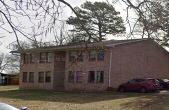 Building Photo - 812 N 13th St