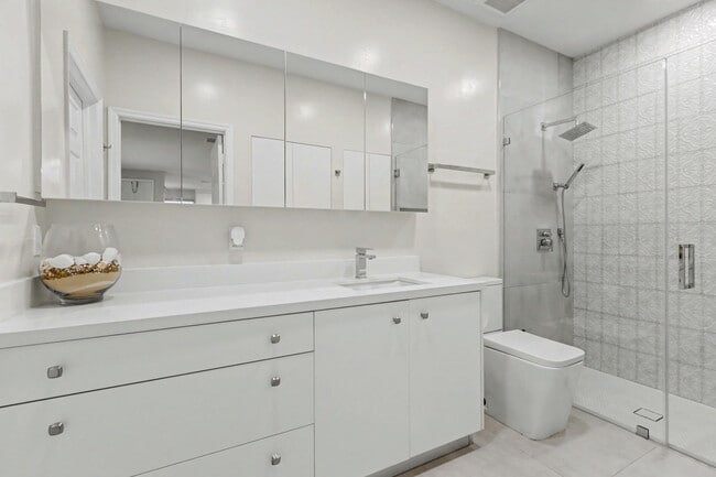 Building Photo - 1545 Seagrape Way