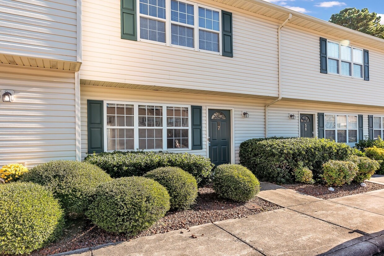 Primary Photo - 57 Pirates Cove Dr