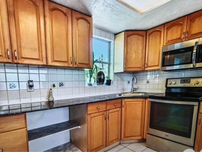 Building Photo - 6635 Covey Ter