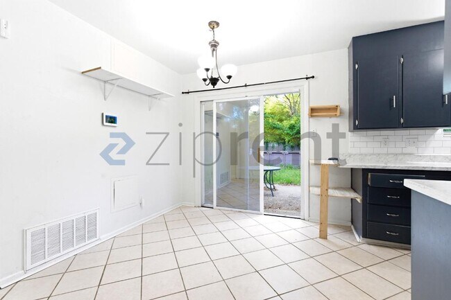 Foto del edificio - 918 E Montclair Rd