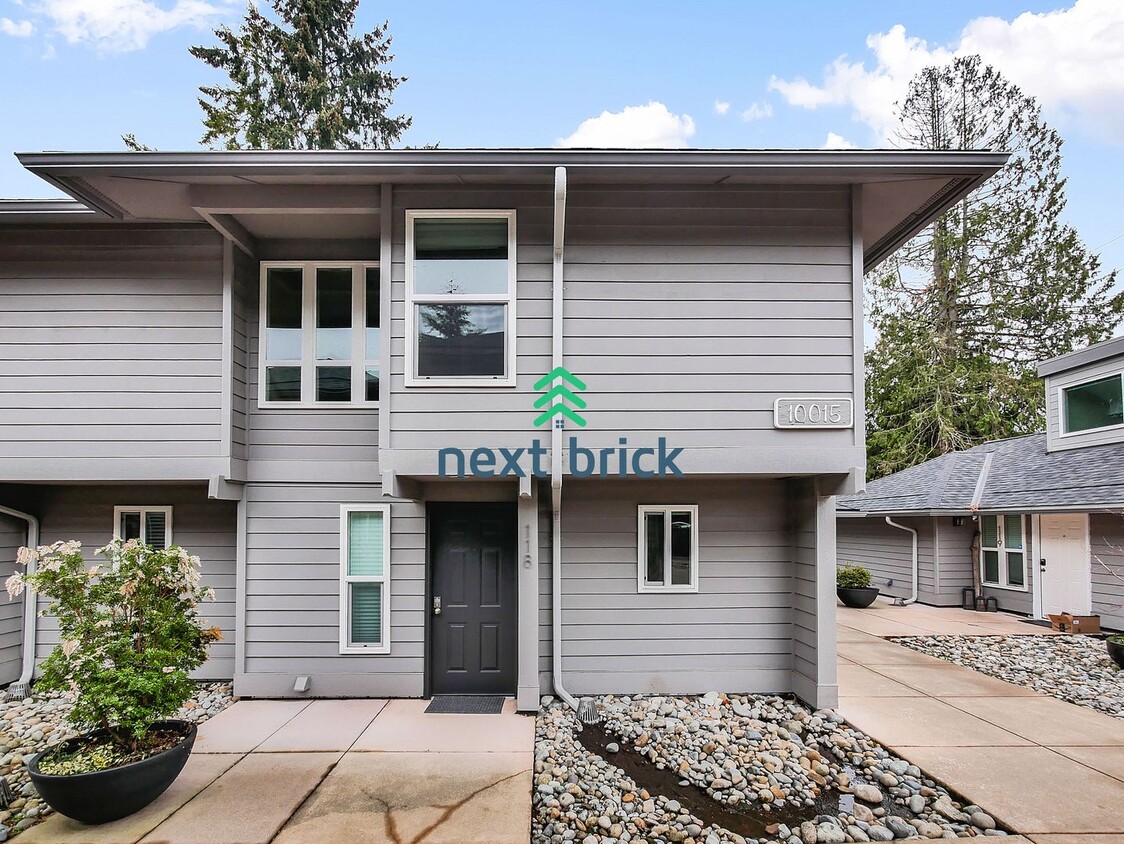 2 Bed 2.5 Bath Townhome for Rent! - 2 Bed  2.5 Bath Townhome for Rent!