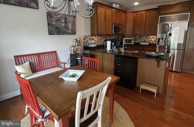 Building Photo - 202 Cobblestone Dr