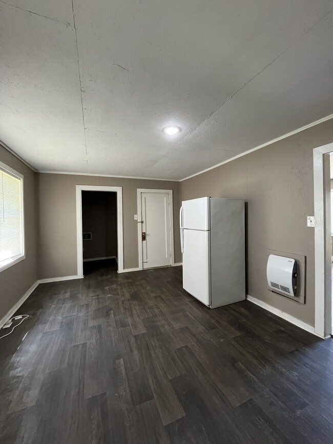 Building Photo - 1217 Forrest Mann Cir