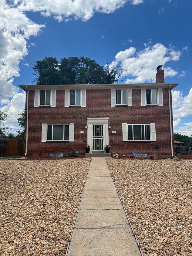 Primary Photo - 3255 Bellaire St