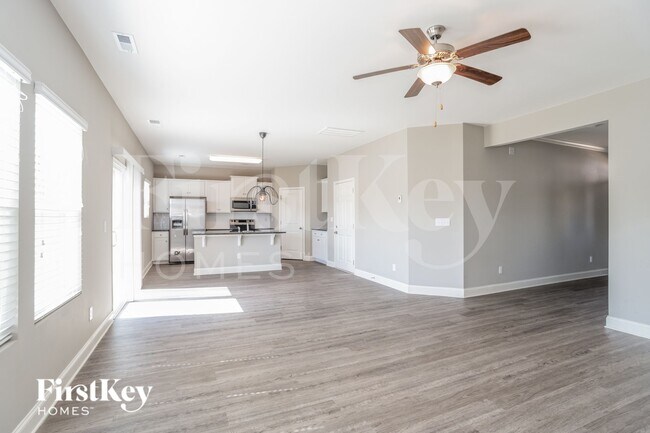 Building Photo - 9221 Evans Creek Ct