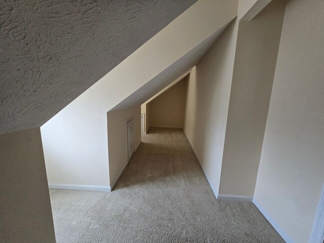 Foto del edificio - 504 Georgetown~ Lake Shore