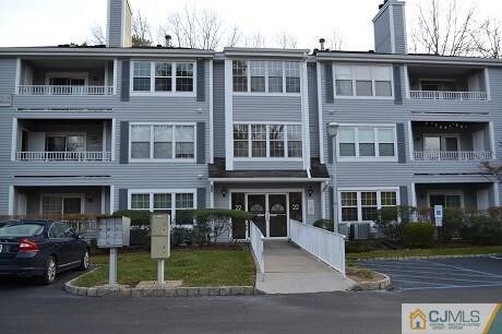 Building Photo - 2209 Candlelight Ct