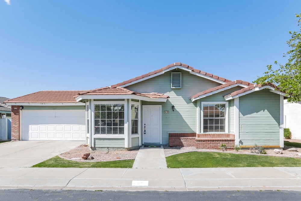 Primary Photo - 1616 N Alta Mesa Dr