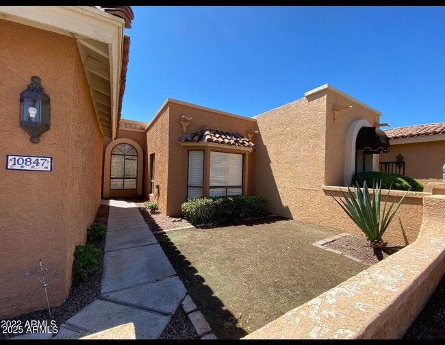 Building Photo - 10847 N 10th Pl