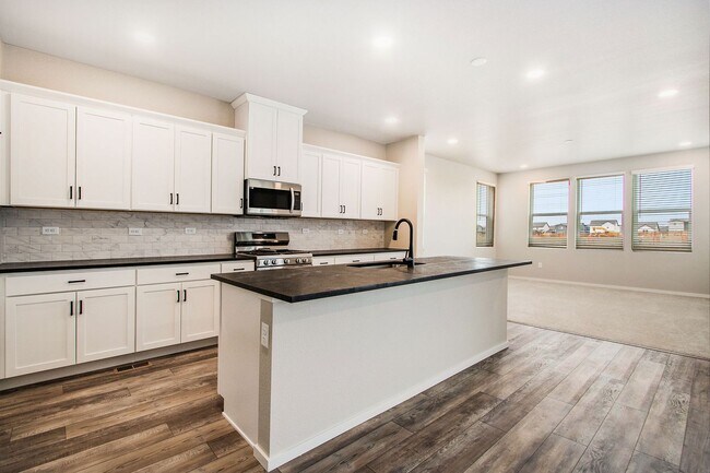 Foto del edificio - Stunning Home Built in 2022